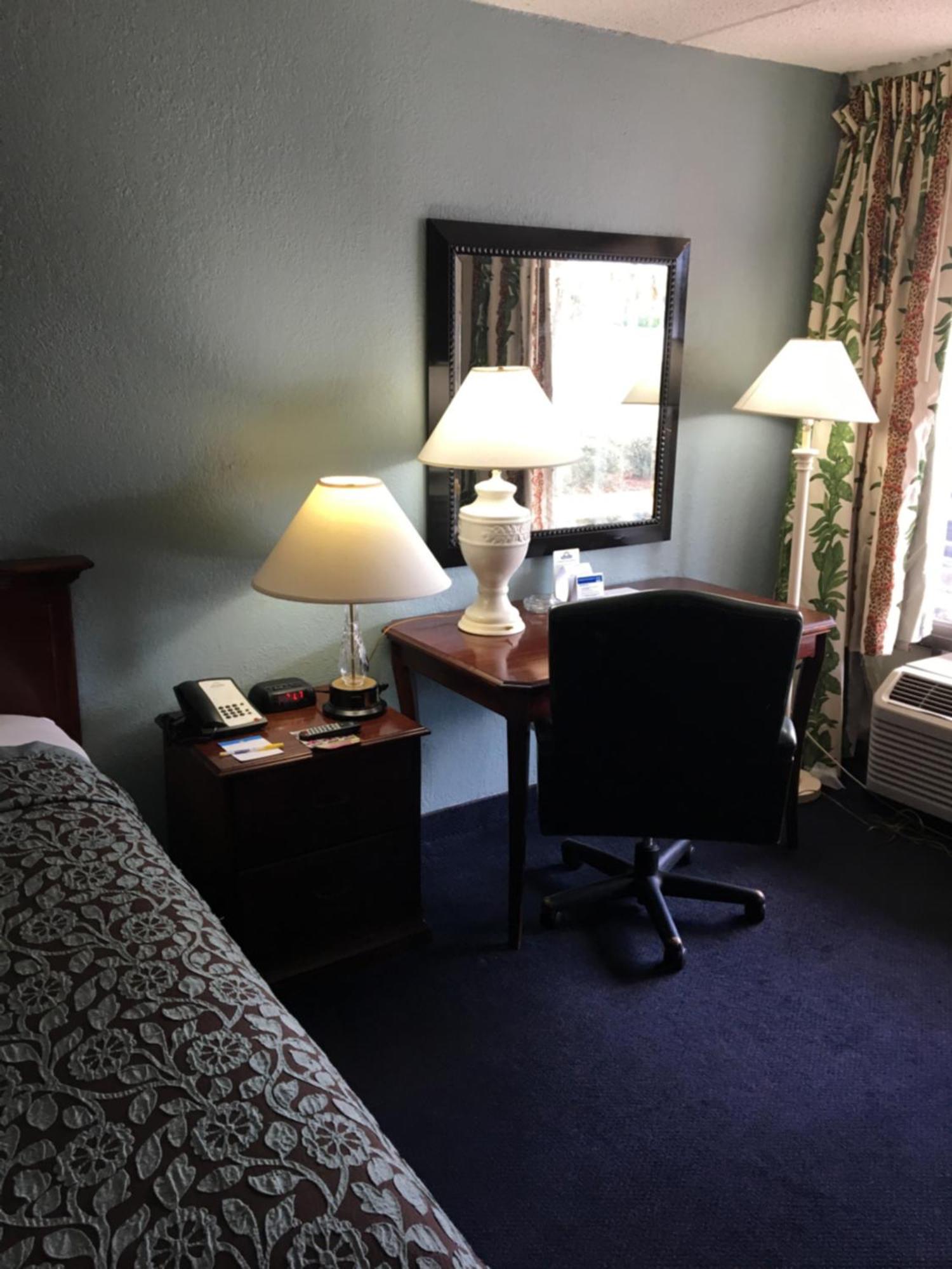 Days Inn By Wyndham Orlando Airport Florida Mall Williamsburg Exterior photo