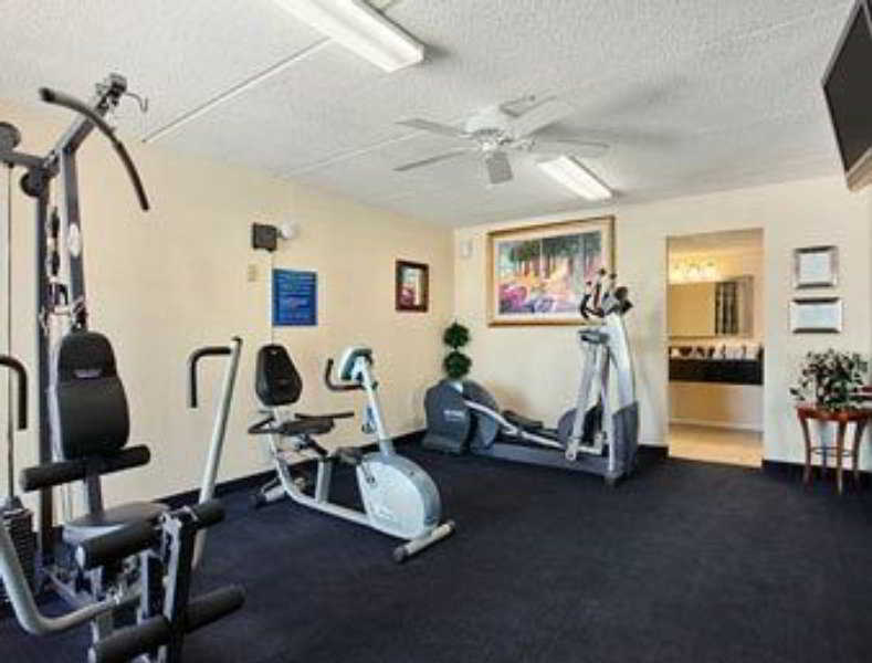 Days Inn By Wyndham Orlando Airport Florida Mall Williamsburg Facilities photo